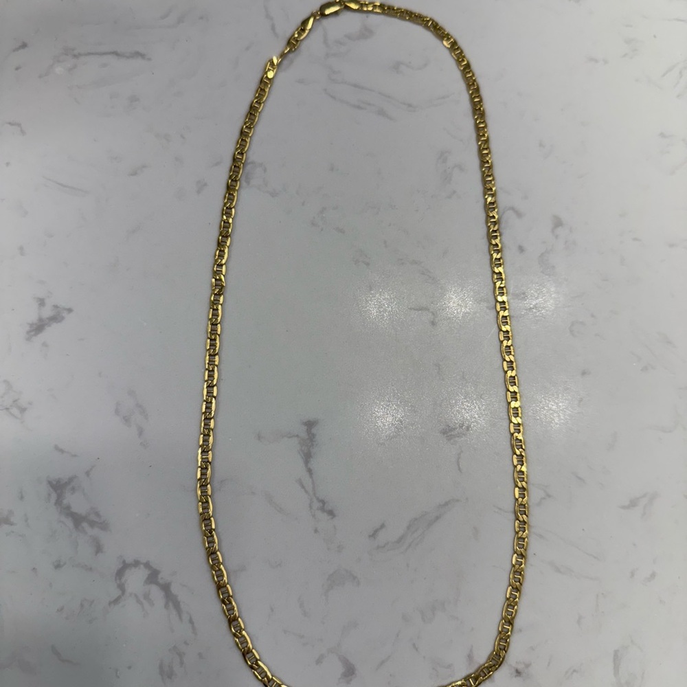 Elegant Gold Chain Necklace